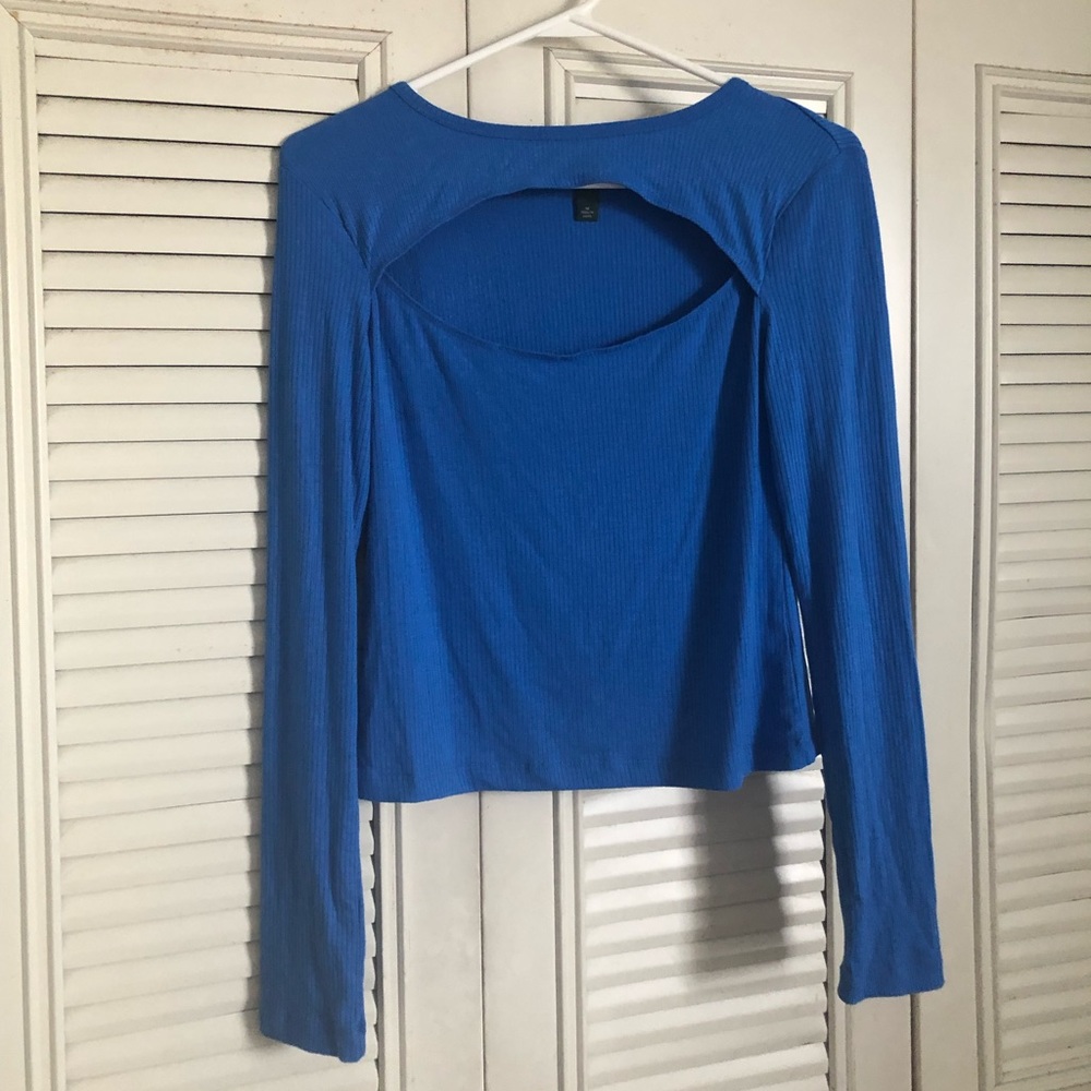Long Sleeve Keyhole Top